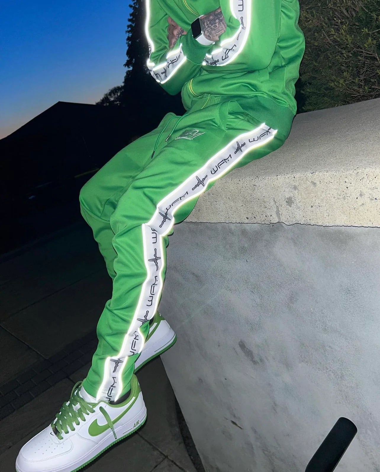 WFM Reflective Track Set (Green/White)